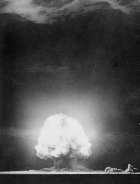 lossy-page1-456px-Trinity_explosion_at_Los_Alamos,_New_Mexico_-_NARA_-_558571_tif