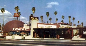 Hollywood_Brown_Derby_1952